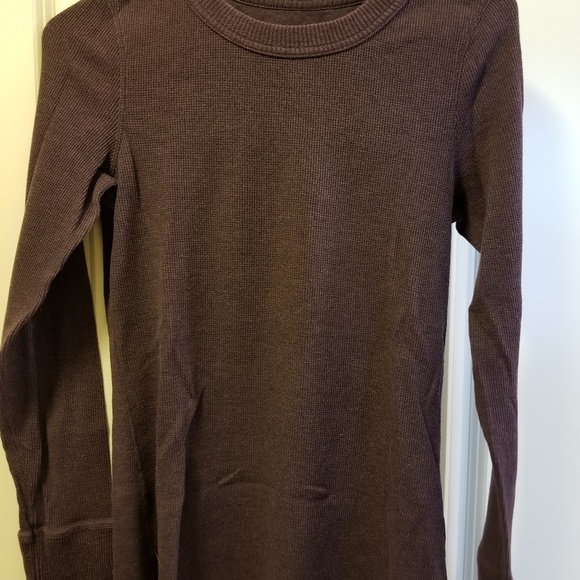 Gap medium thermal tee - Picture 2 of 5